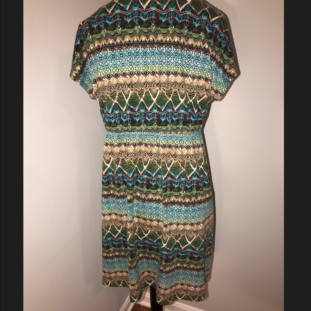 Spring dress - Picture 3 of 3